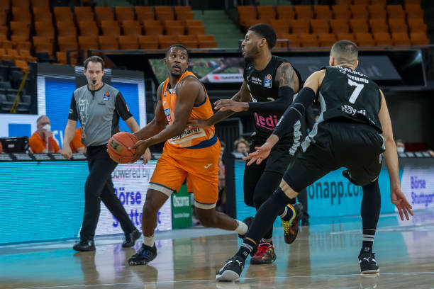 平衡的背后 平衡的背后