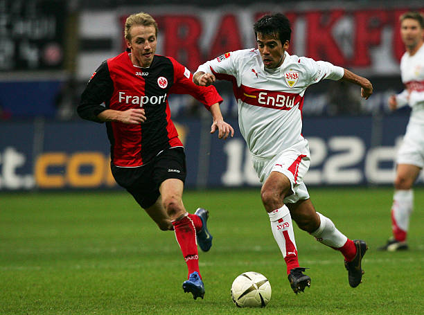 的激烈竞争 的激烈竞争