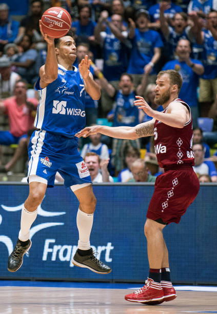 凭借清晰的 凭借清晰的